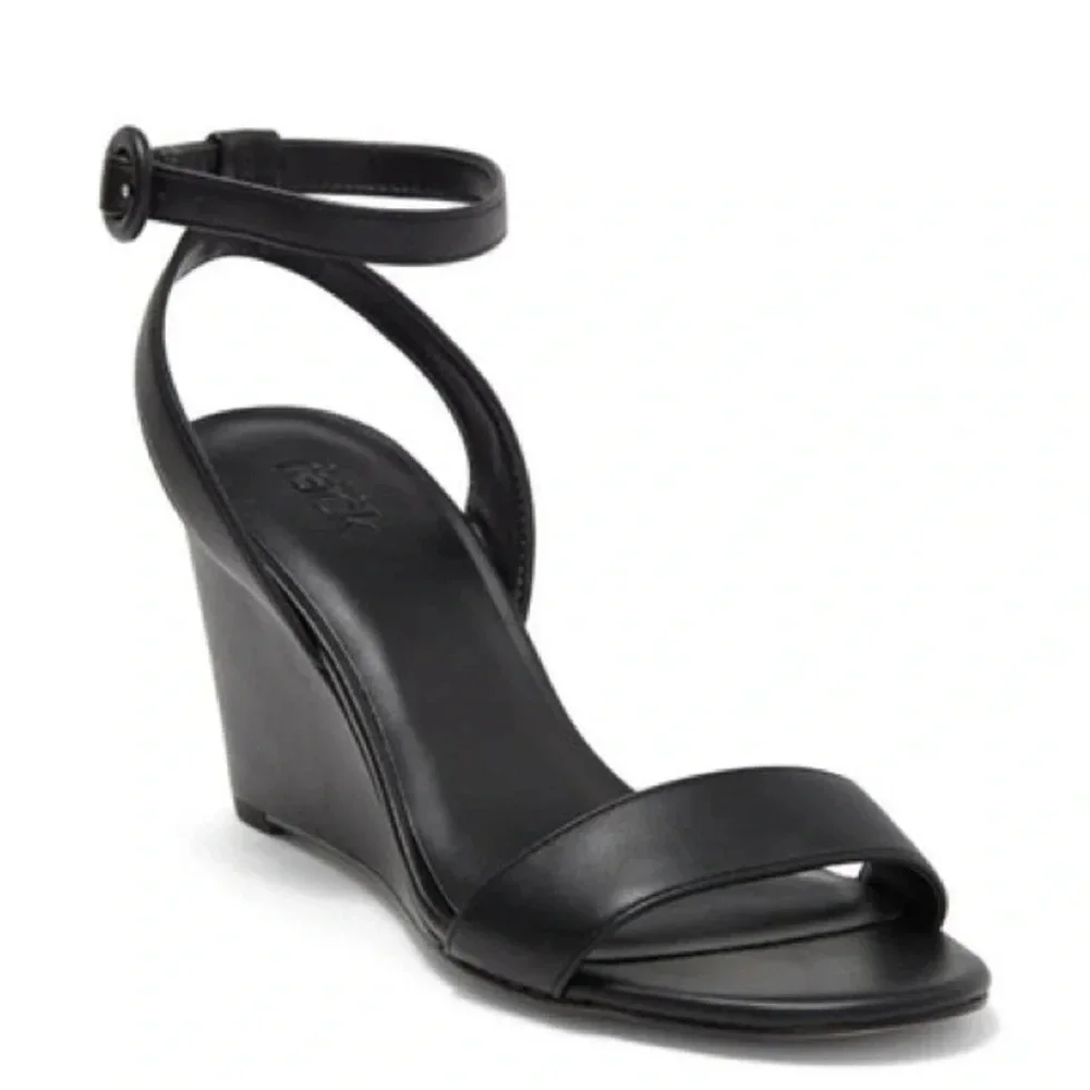 NORDSTROM RACK Carrie Wedge Sandal in black size: 6.5